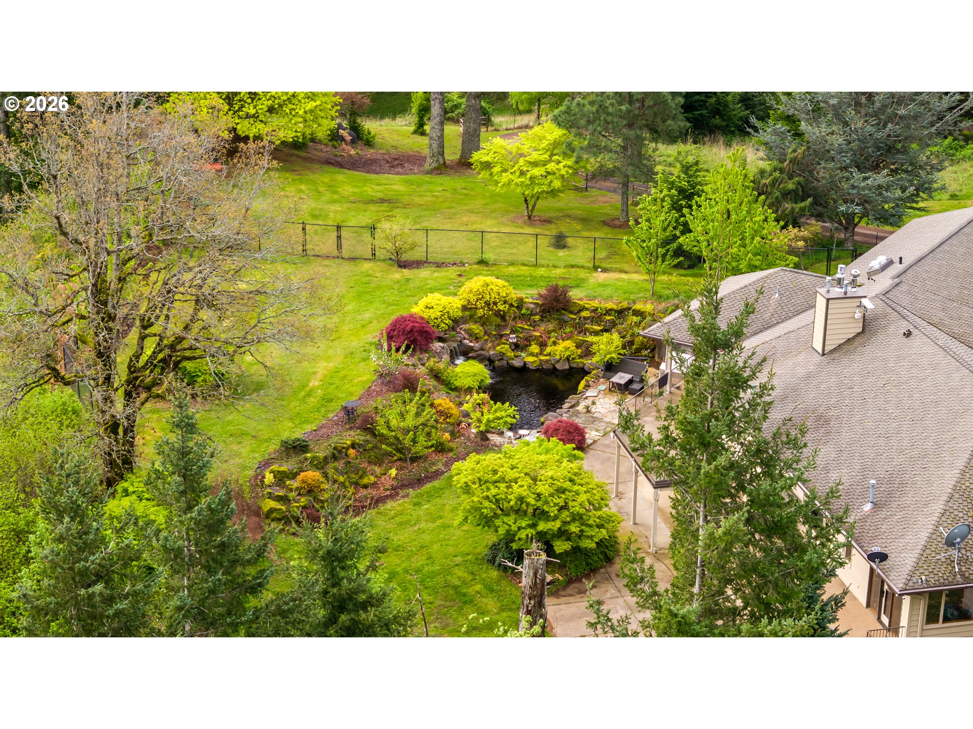 262 BEACON HIGHLAND RD