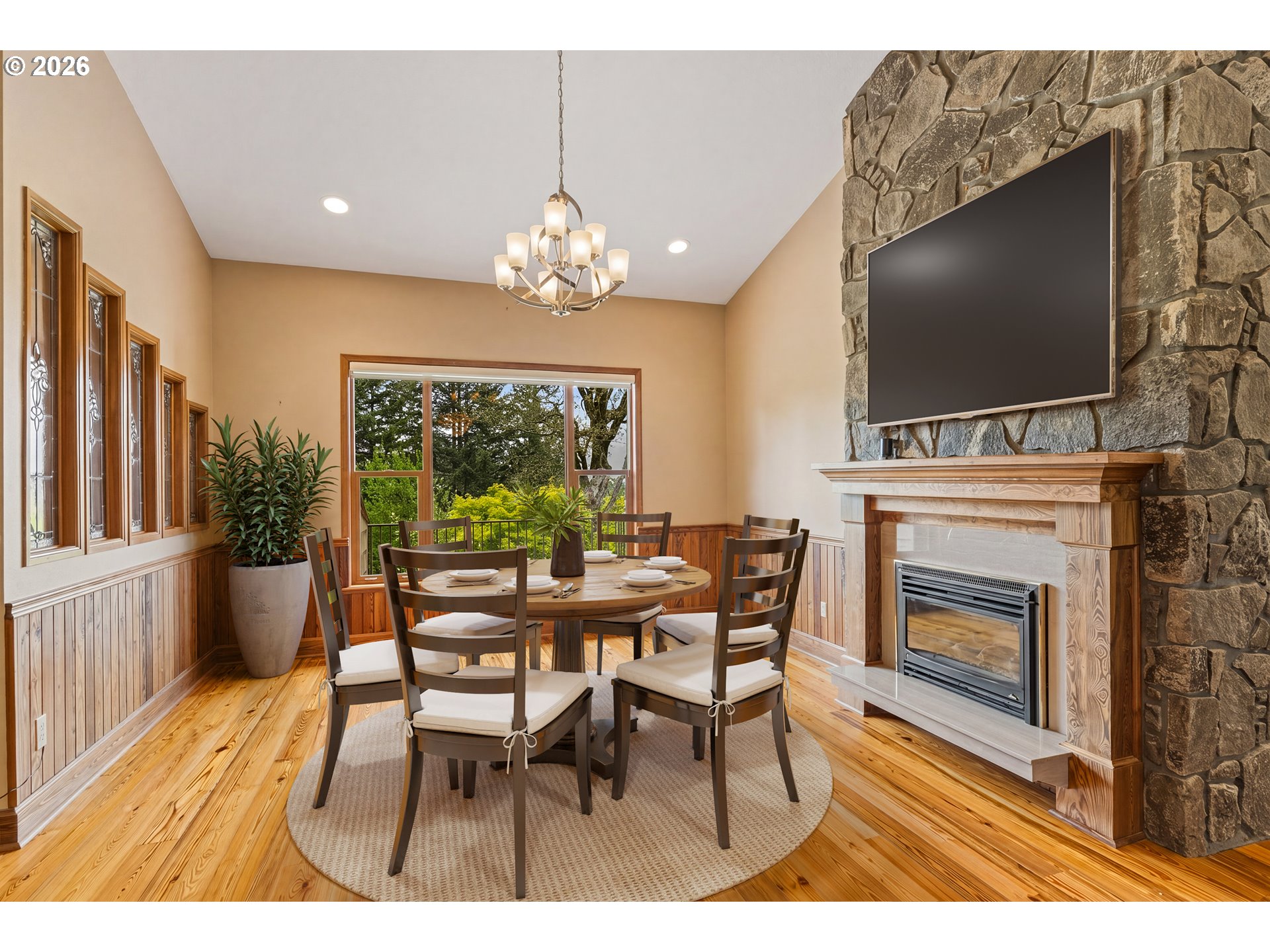 262 BEACON HIGHLAND RD