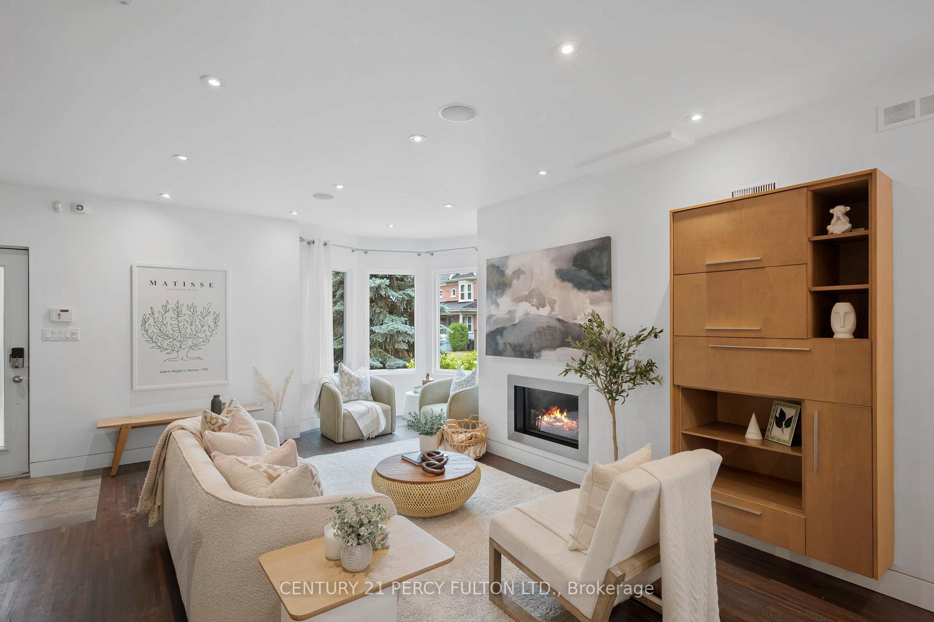 22 Columbine Avenue