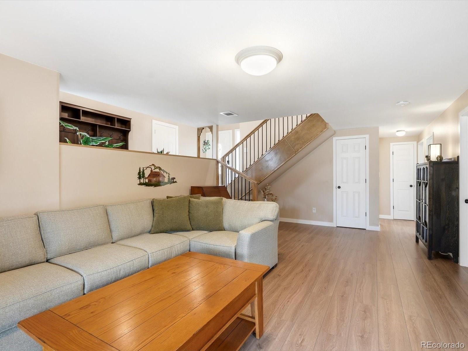1221 Dexter Street