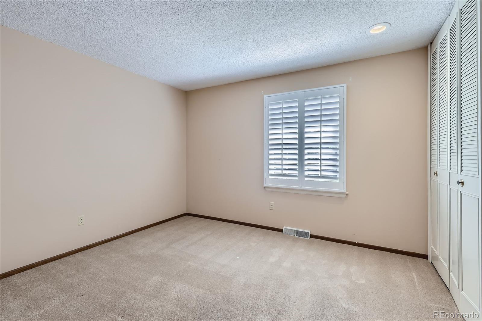12883 Columbine Circle