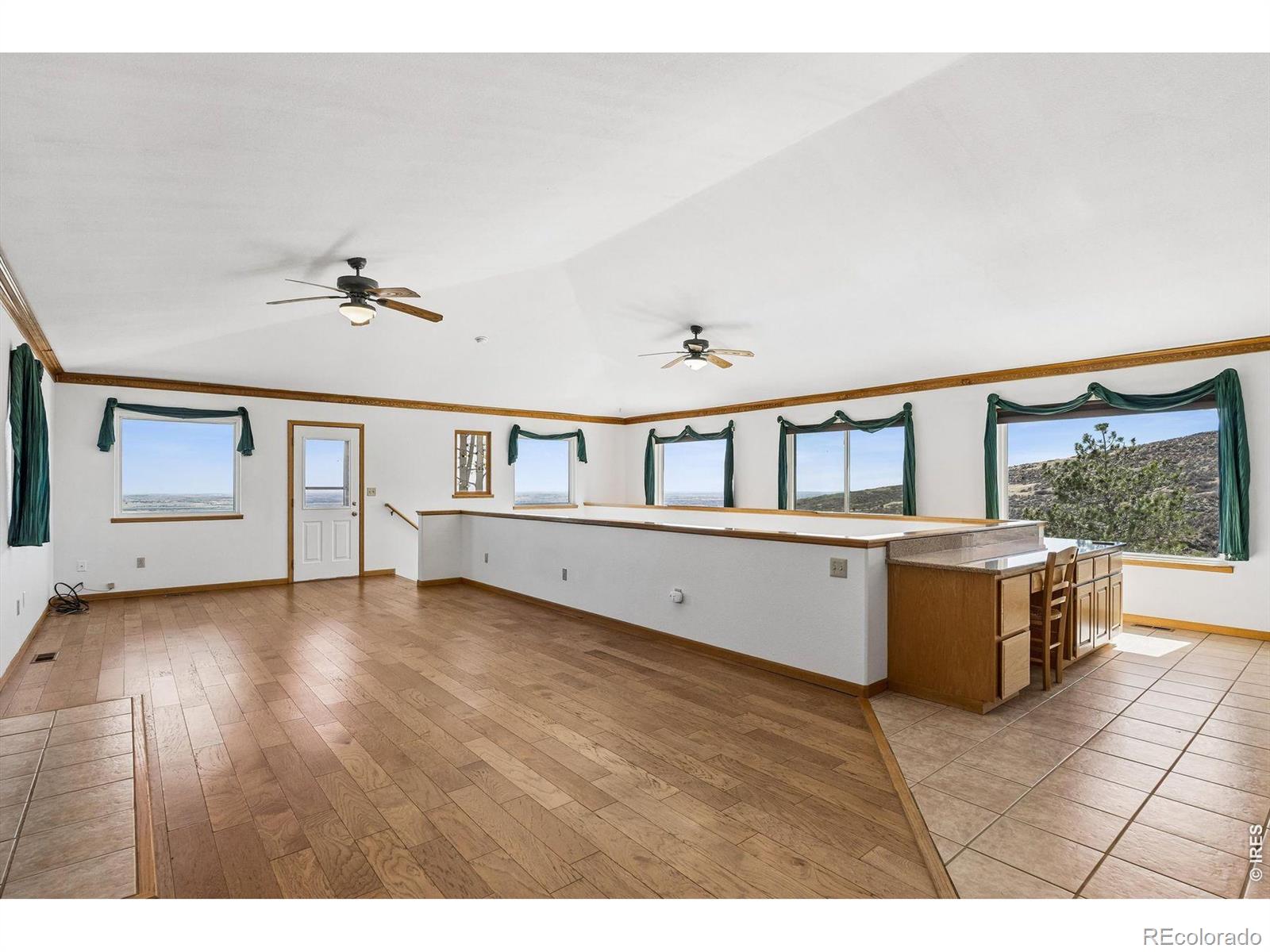 6344 Stag Hollow Road