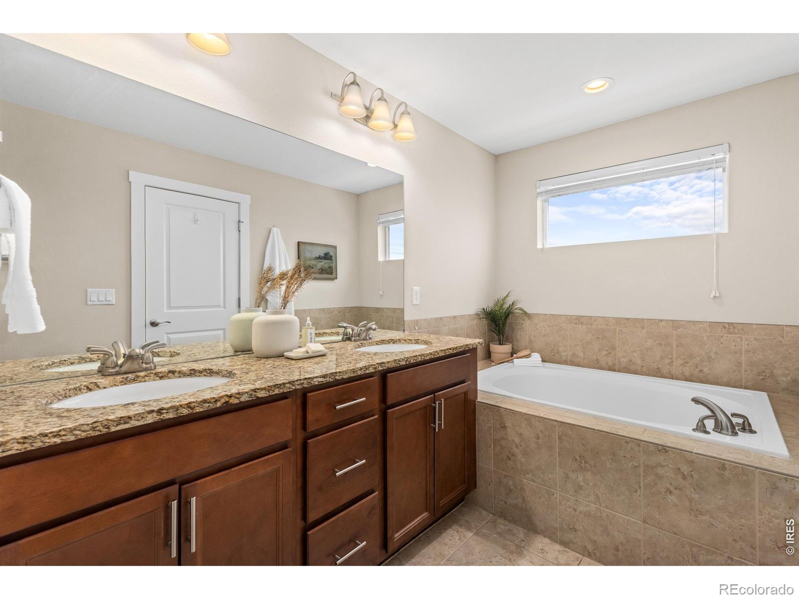 653 Grandview Mdws Drive