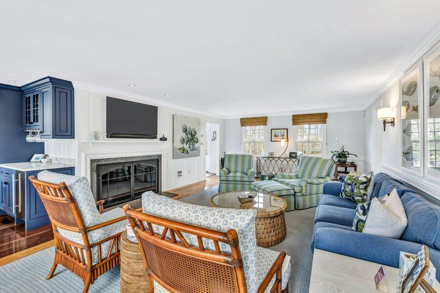 Stunning Morris Island Home