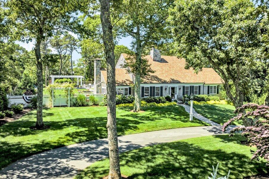 Stunning Morris Island Home