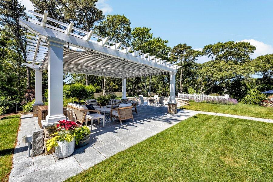 Stunning Morris Island Home