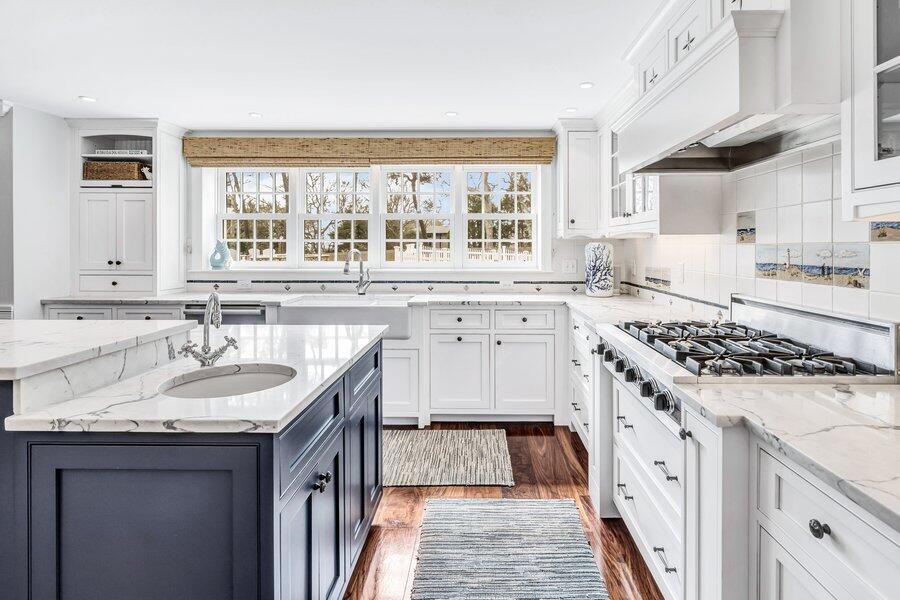 Stunning Morris Island Home