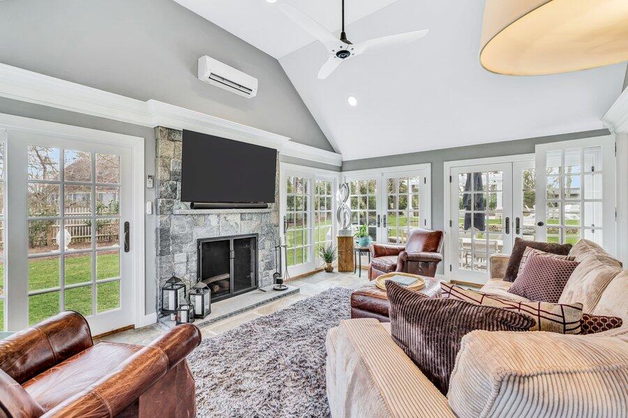 Stunning Morris Island Home