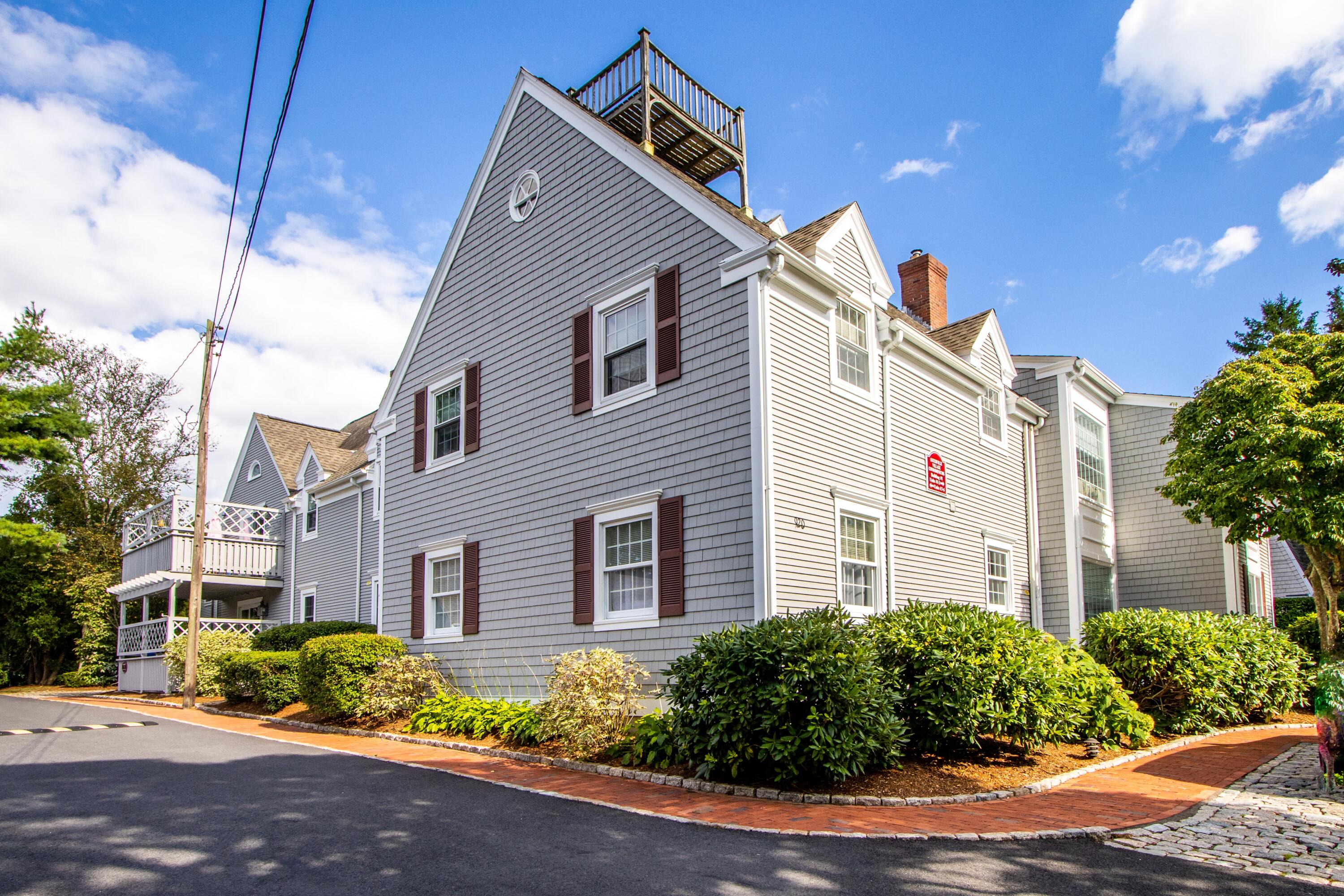 920 Main Street # 4