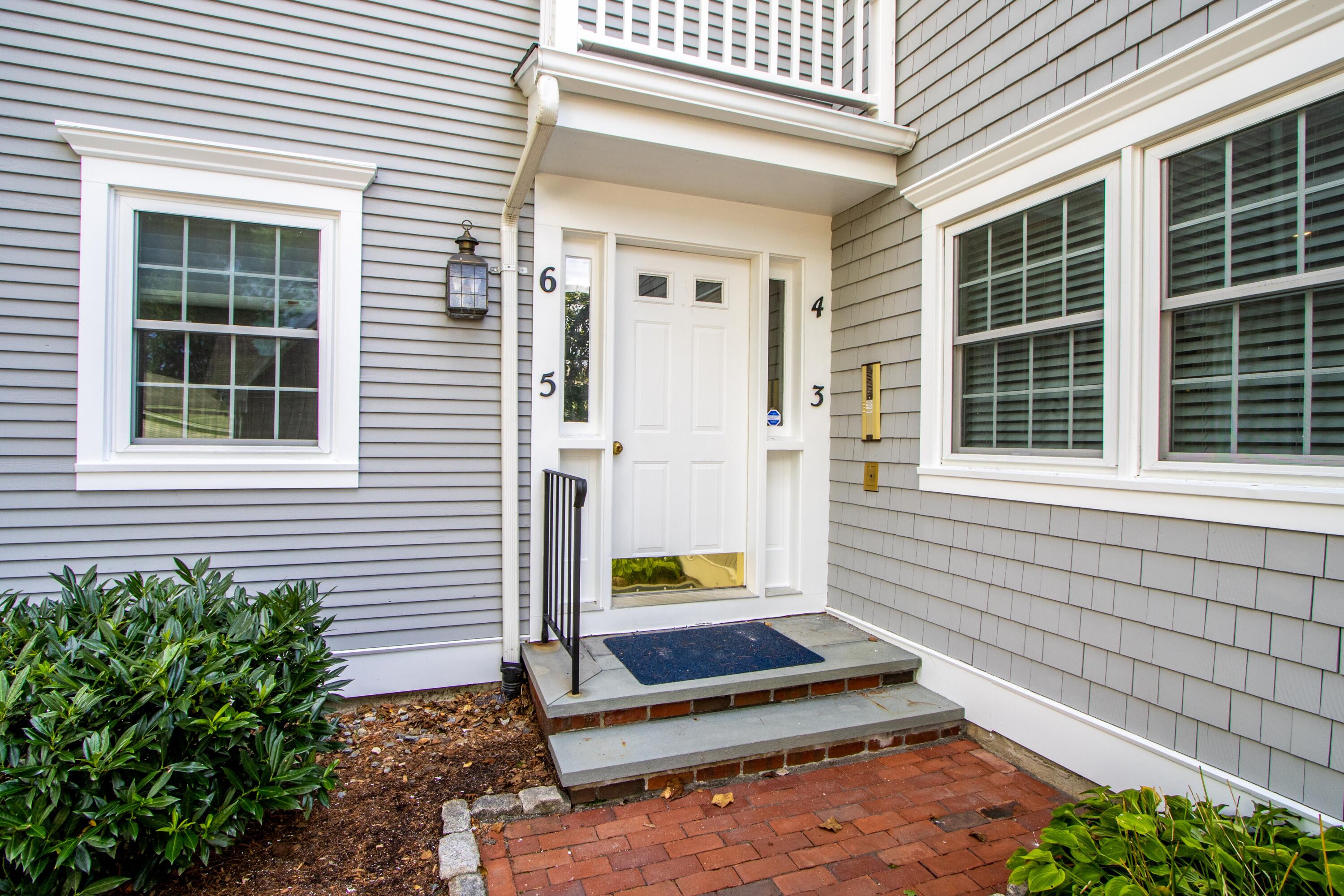 920 Main Street # 4