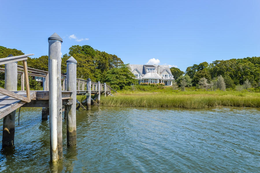 Luxury Waterfront with Private Dock