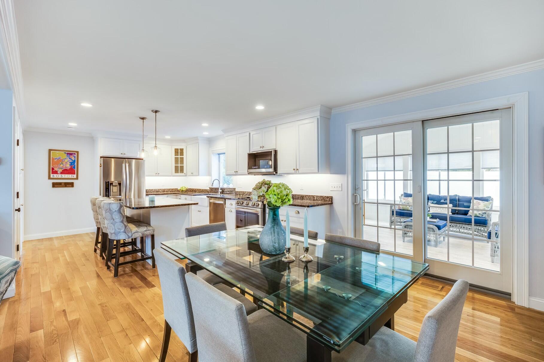 Beautiful Cape in Osterville Landing