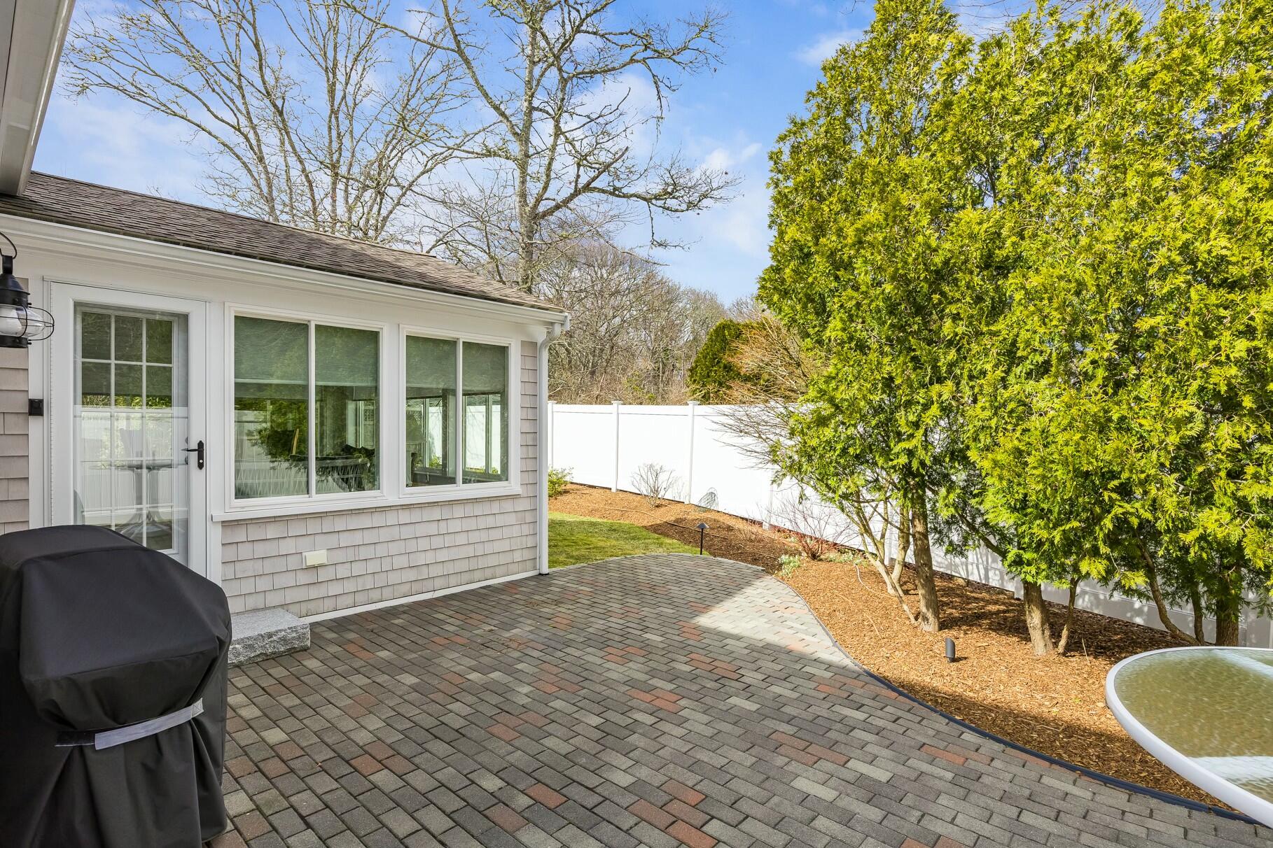 Beautiful Cape in Osterville Landing