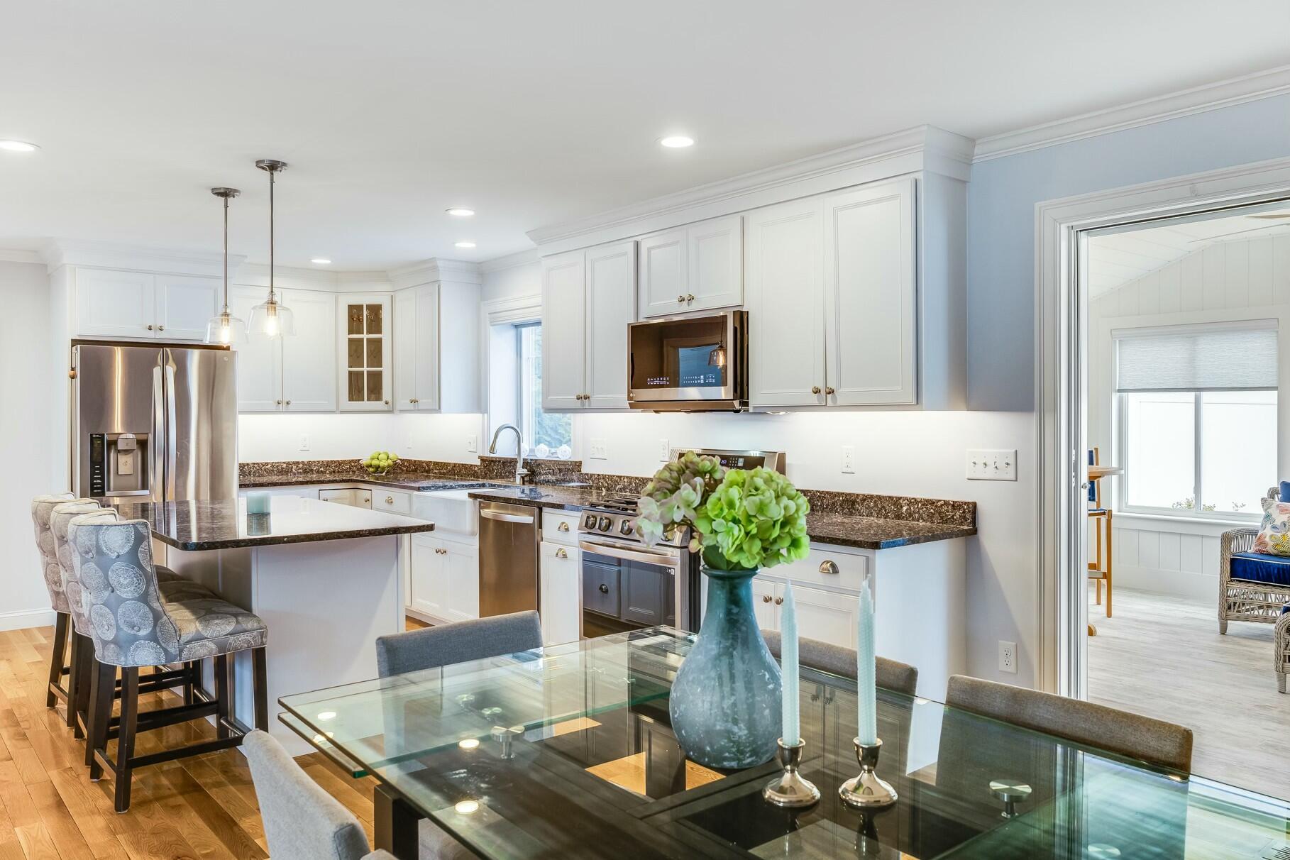 Beautiful Cape in Osterville Landing