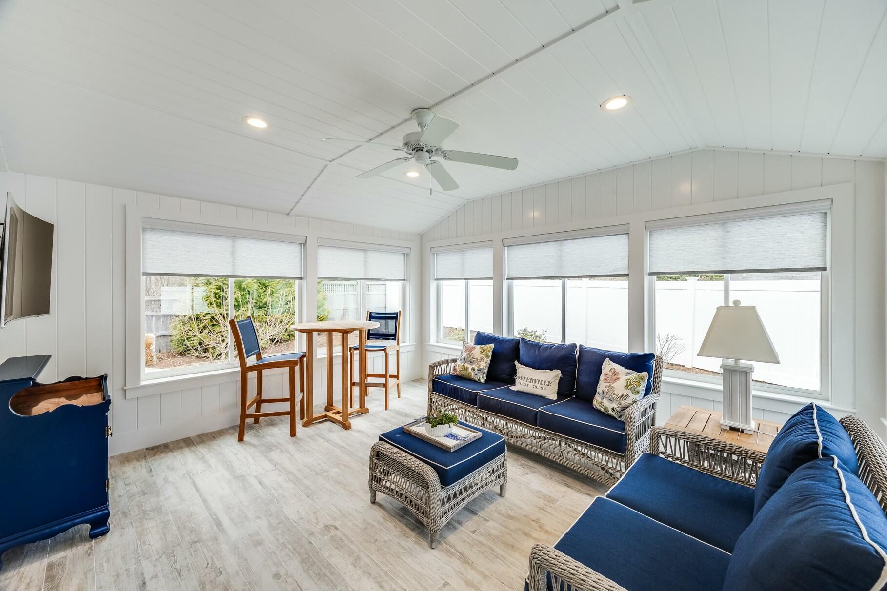 Beautiful Cape in Osterville Landing