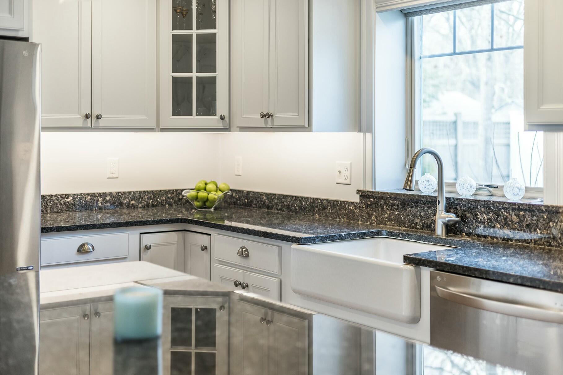 Beautiful Cape in Osterville Landing