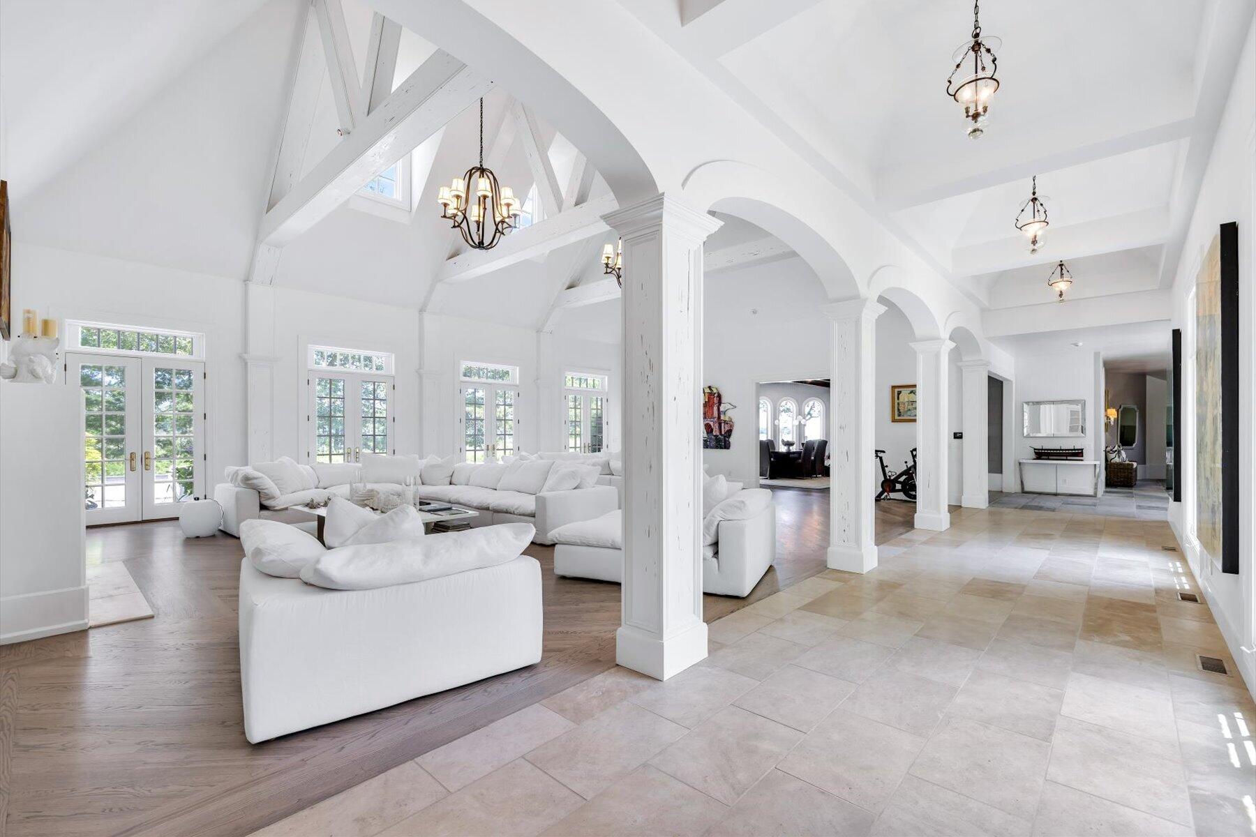 Elegance on Oyster Harbors