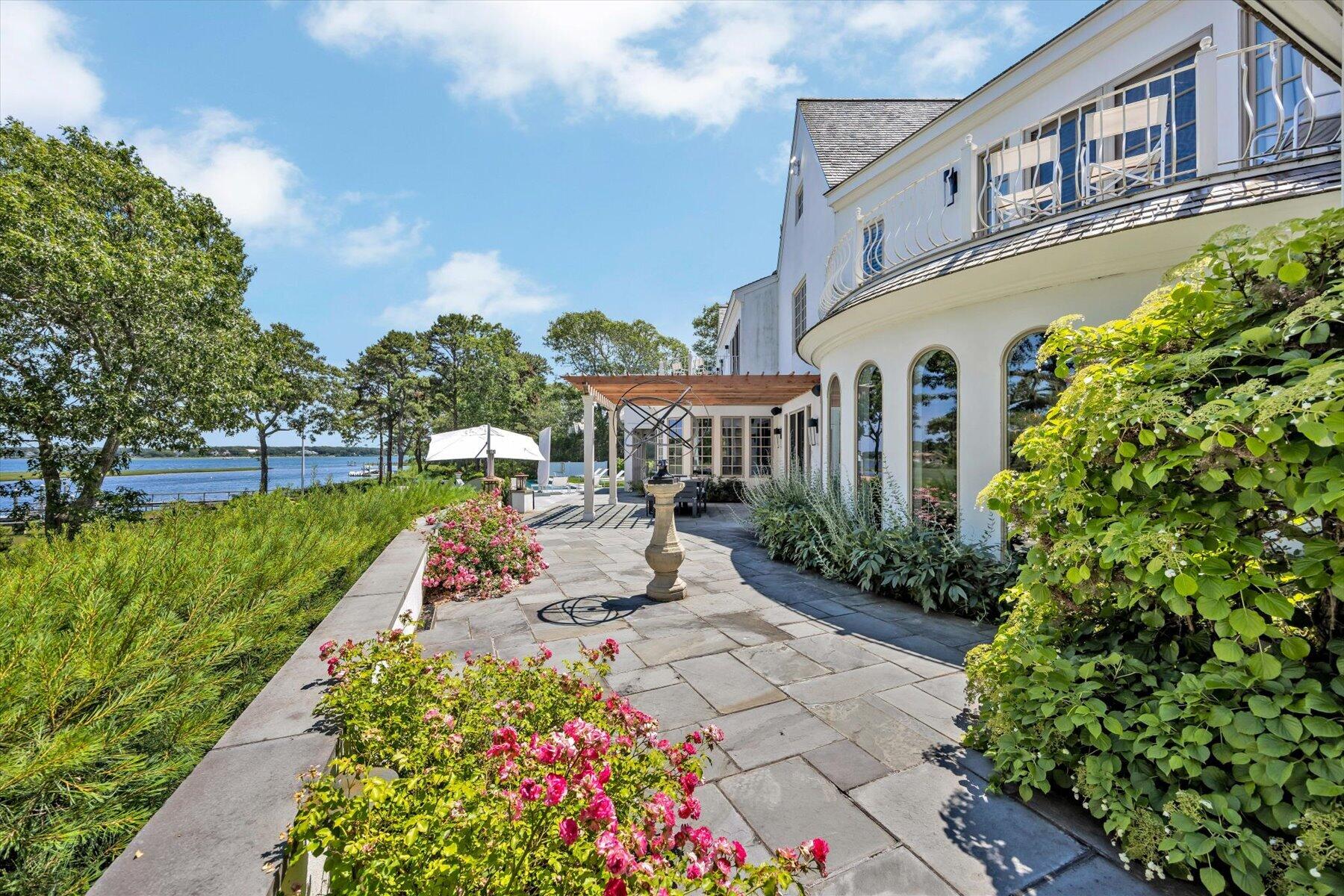 Elegance on Oyster Harbors