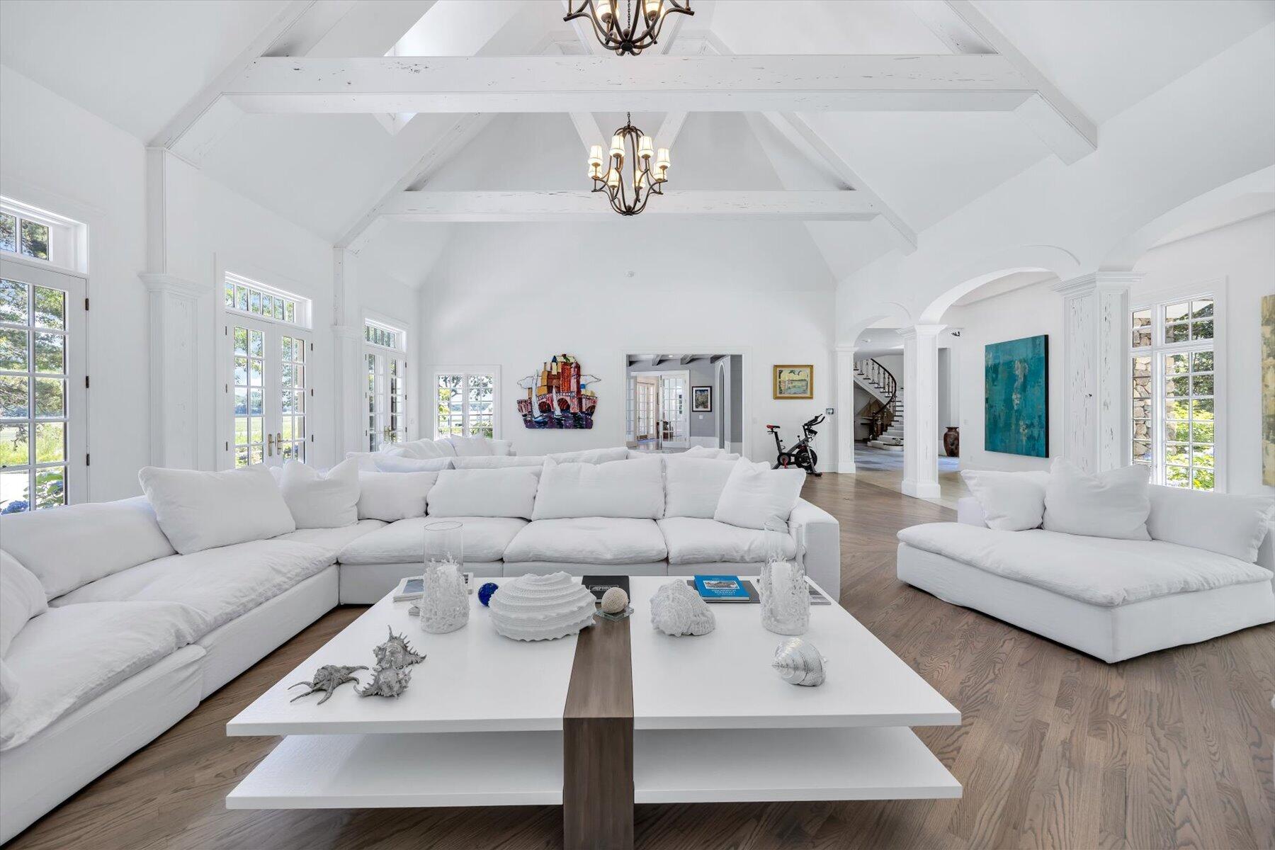Elegance on Oyster Harbors