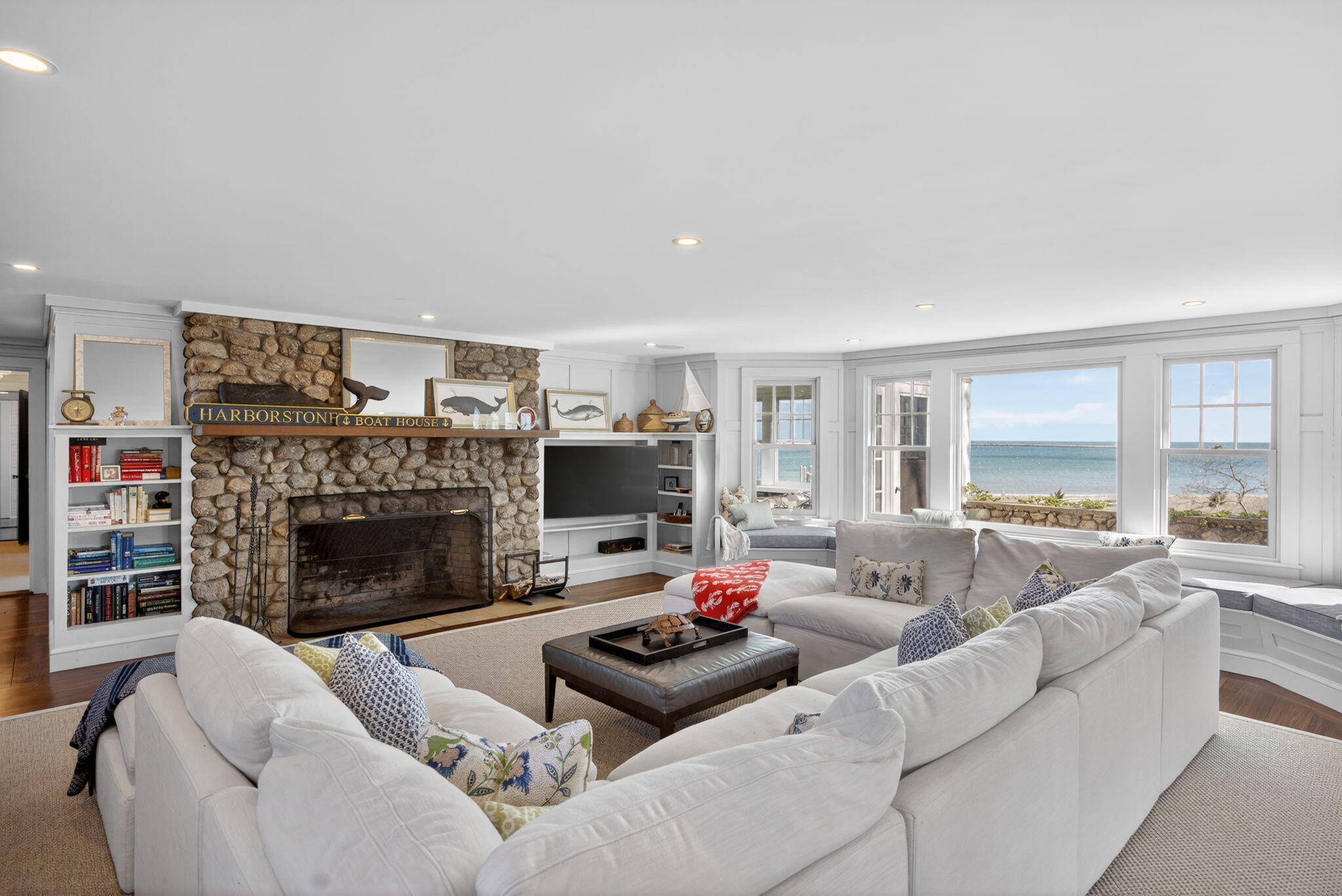 11 Maywood Avenue