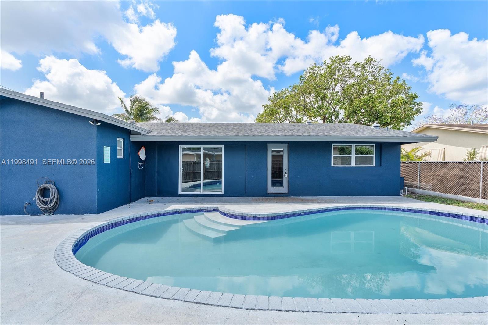 11841 NW 30th Pl