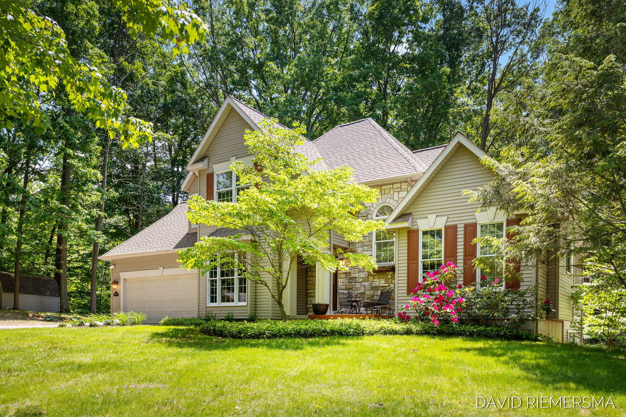 16228 Heritage Trail