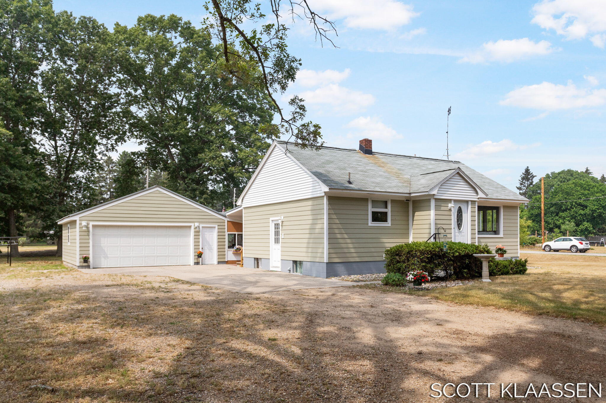15619 Robbins Road