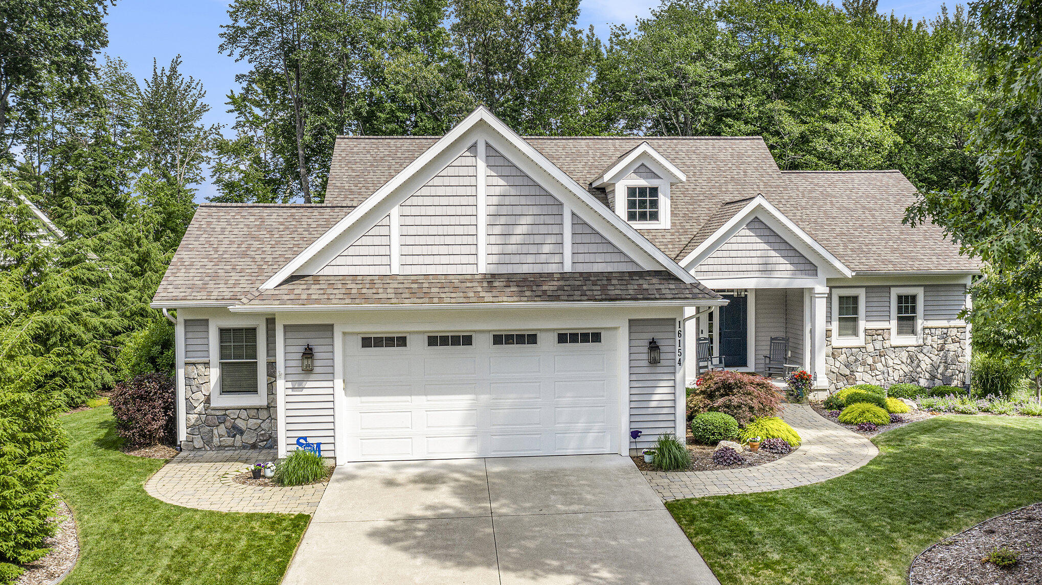 16154 Coventry Lane