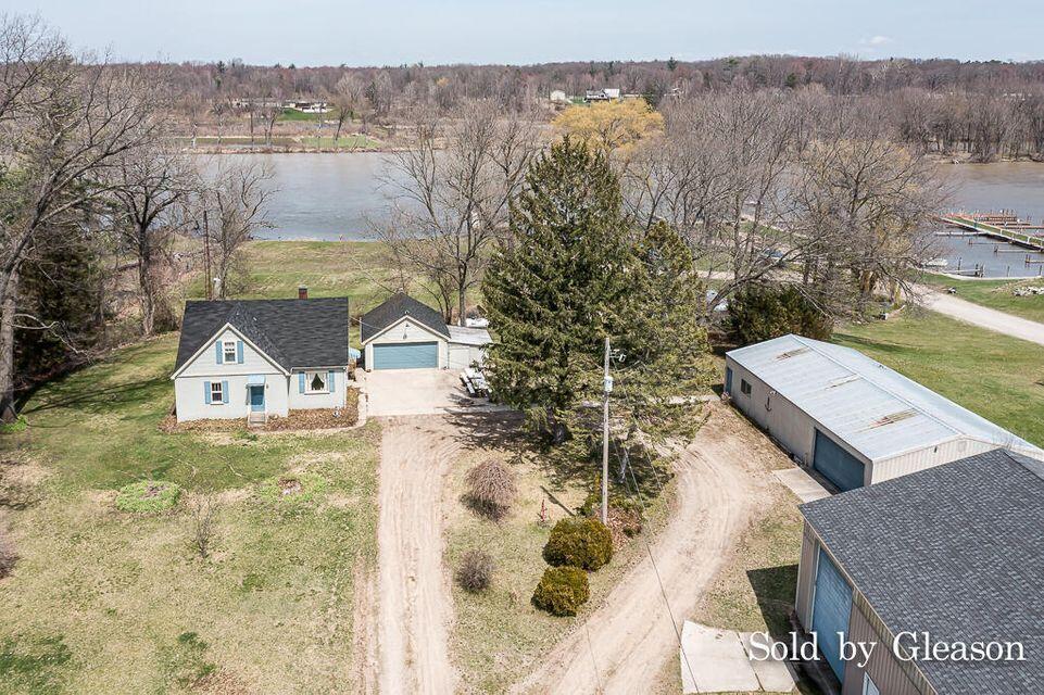 10371 N Cedar Drive