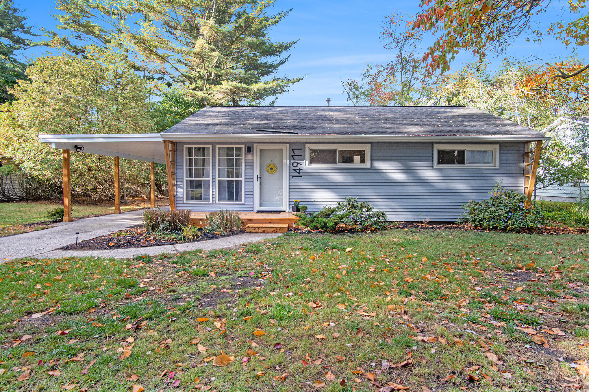 14977 Lakeshore Drive
