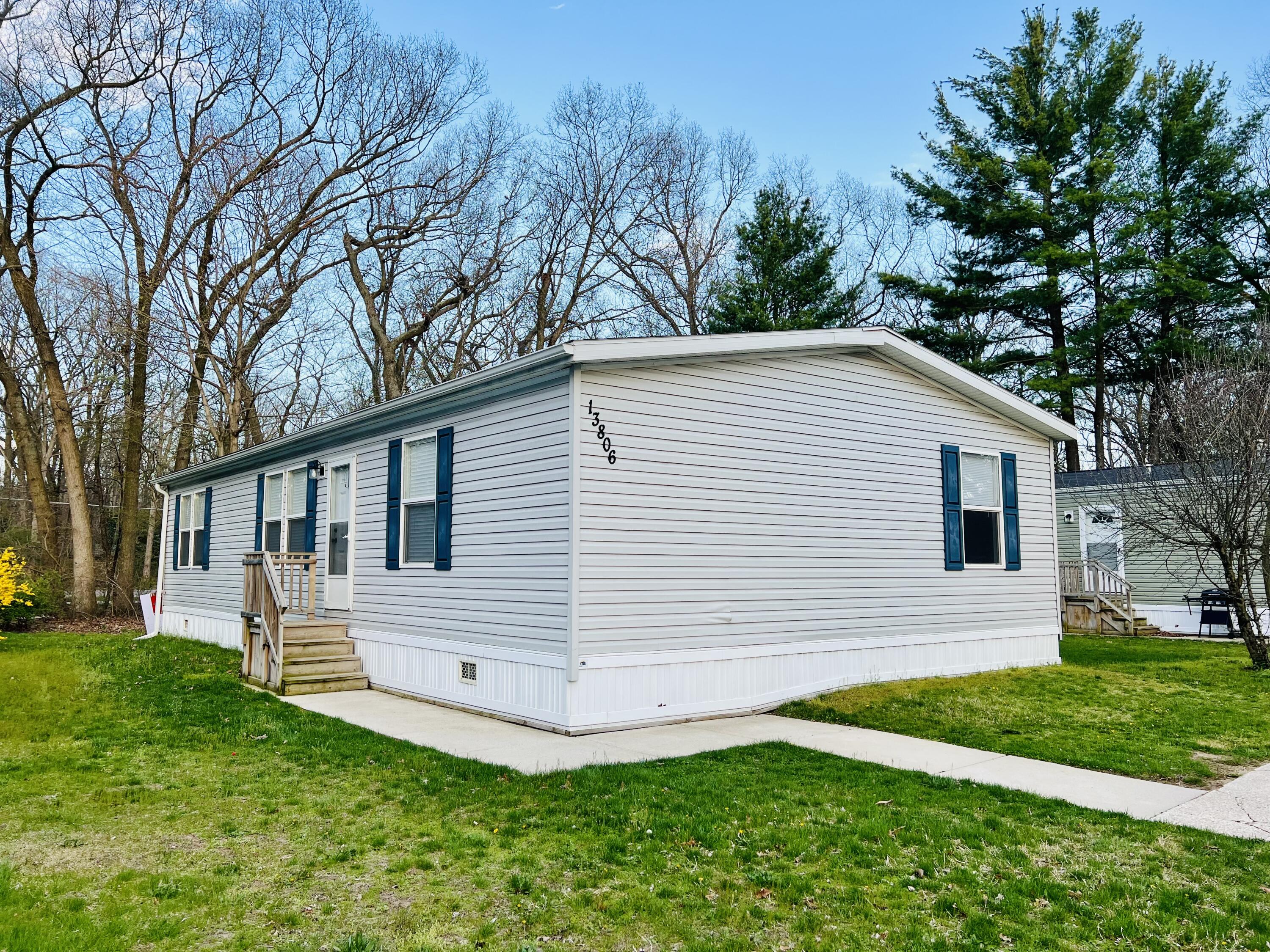 13806 Sunrise Cove