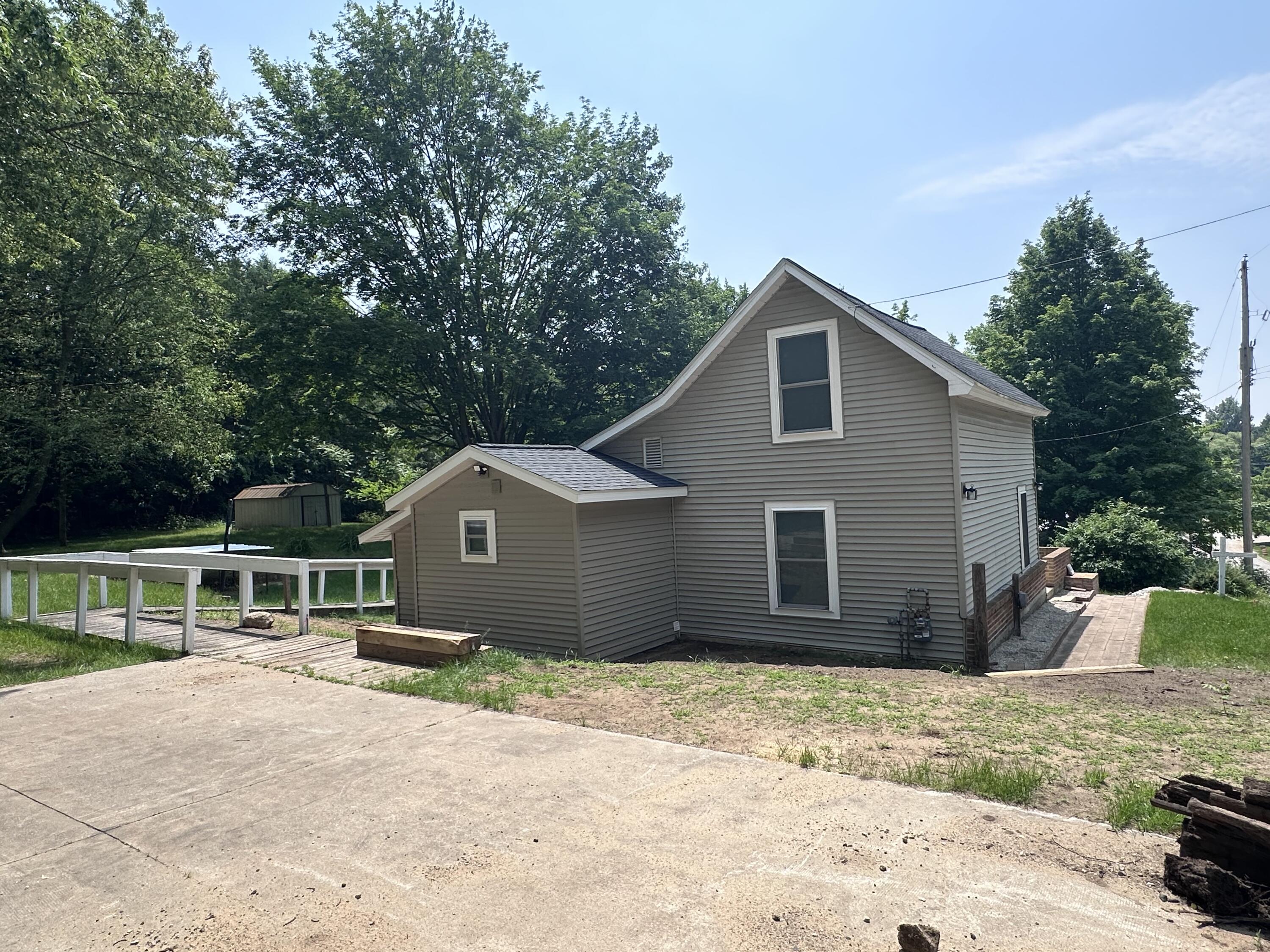 112 Elliot Street