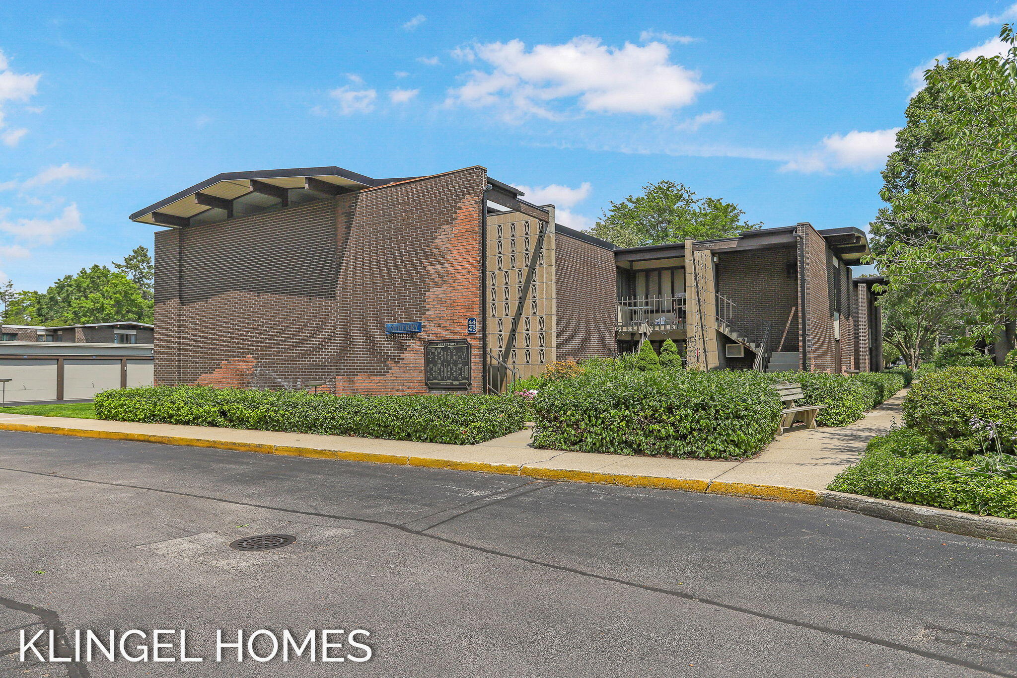 808 S Beacon Boulevard, 43