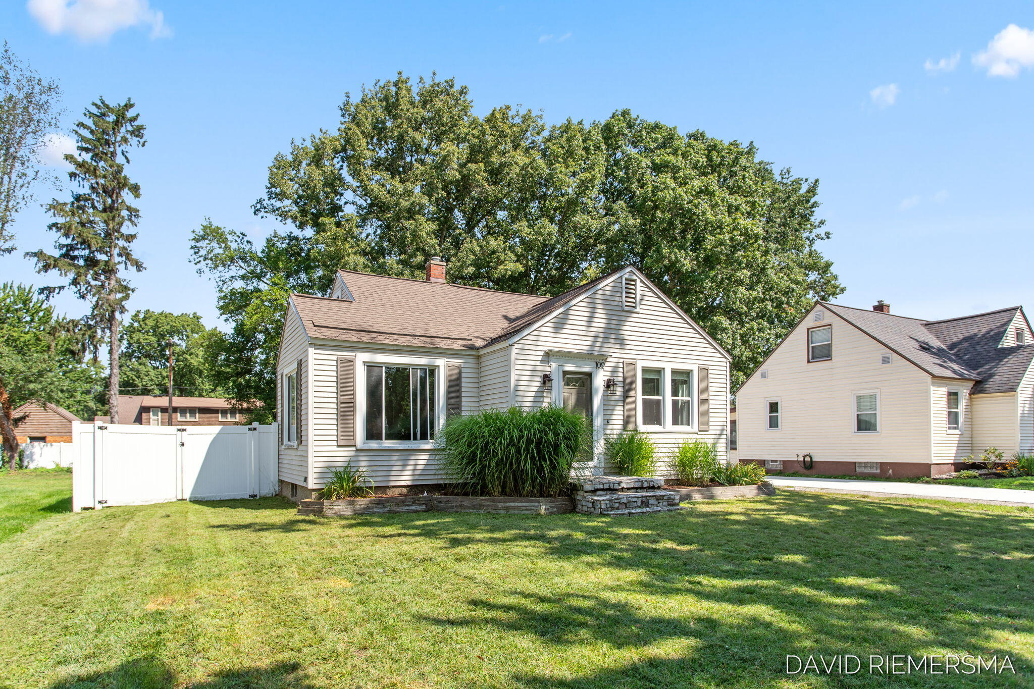 109 E 34th Street