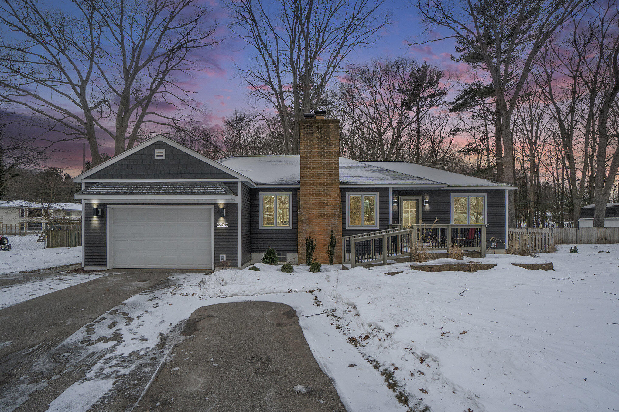 3547 W Manitou Circle