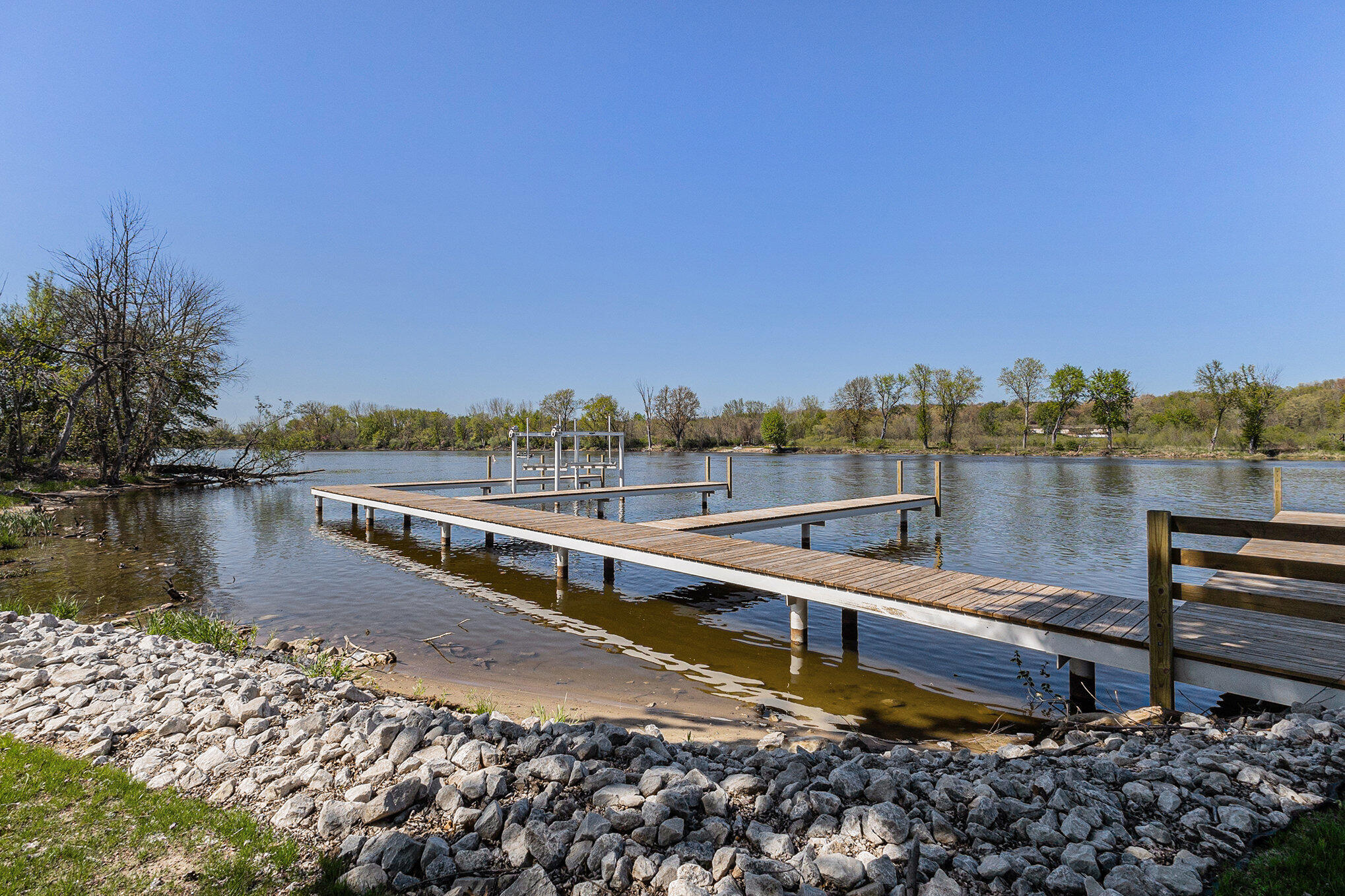 10371 N Cedar Drive, 7