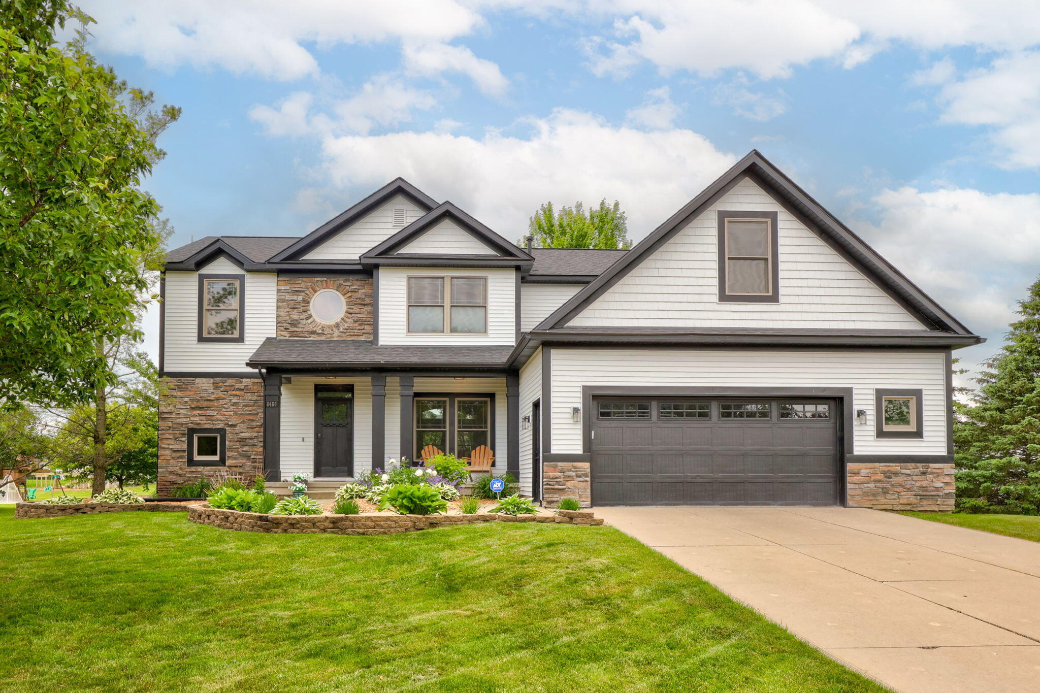 8460 Woodridge Drive