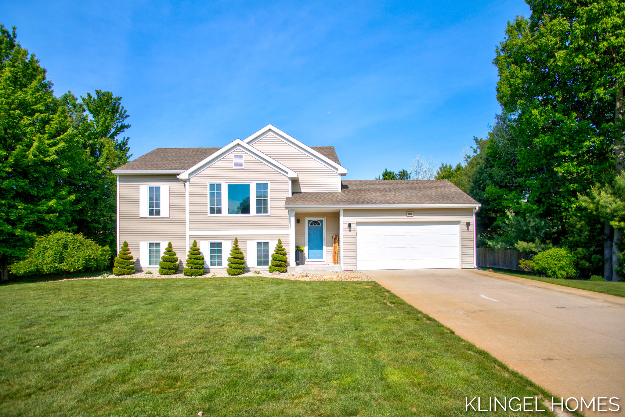 5923 Larson Lane