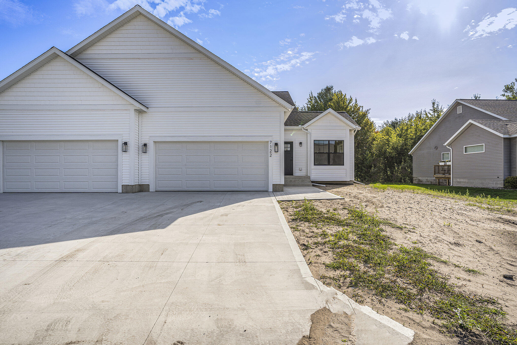 7122 Kerrie Lane