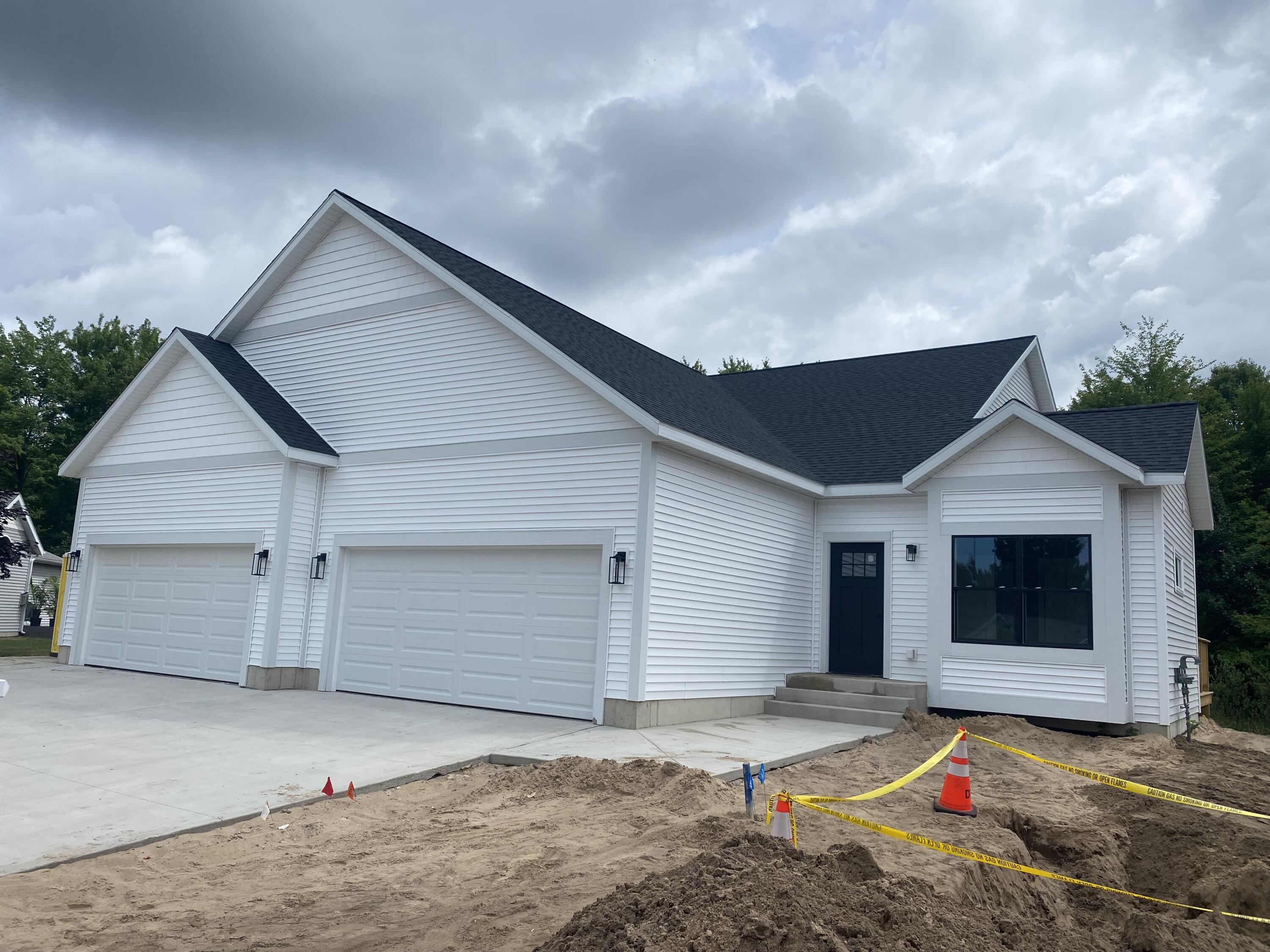 7118 Kerrie Lane