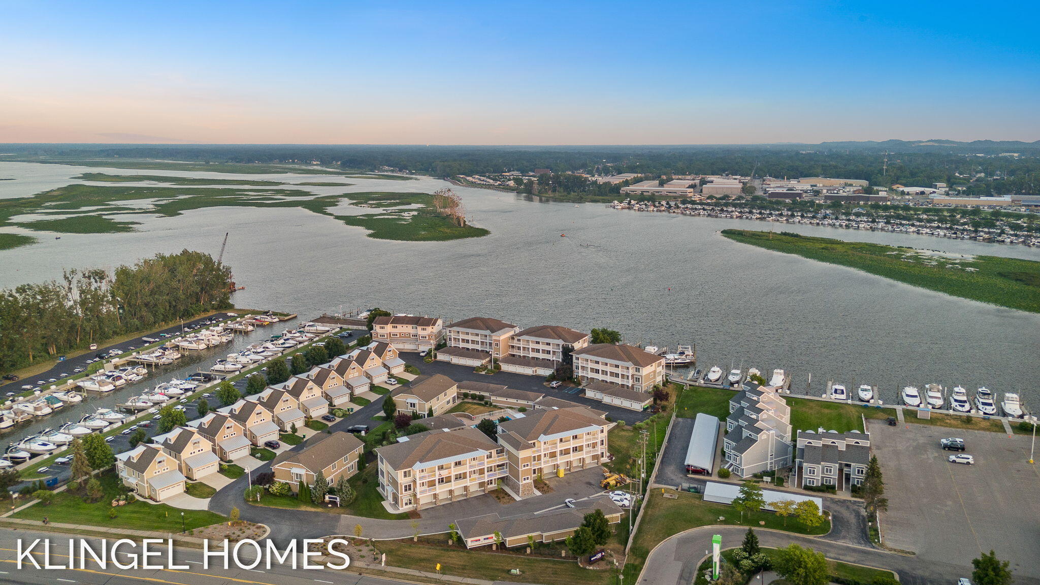 930 W Savidge Street, 5, Spring Lake Unit: 5
