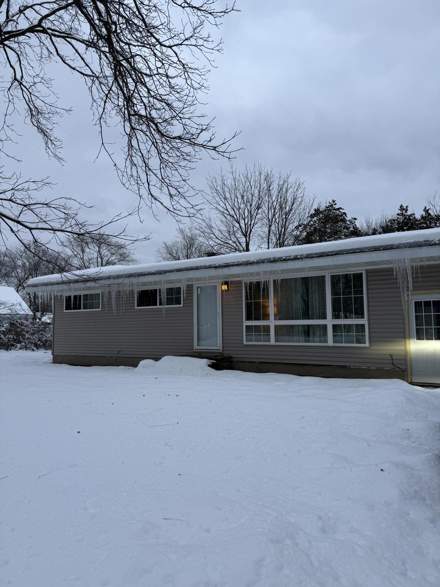 4038 S Quarterline Road