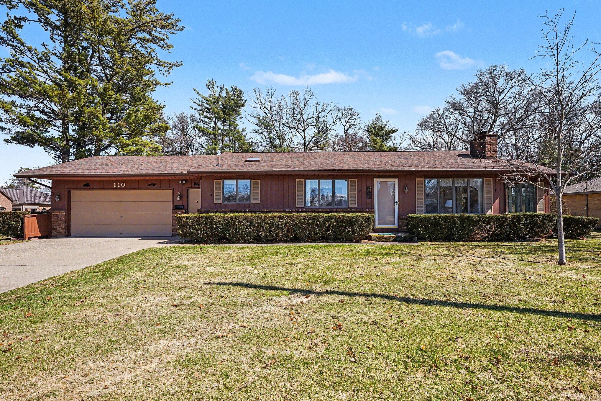 110 S Fruitport Road