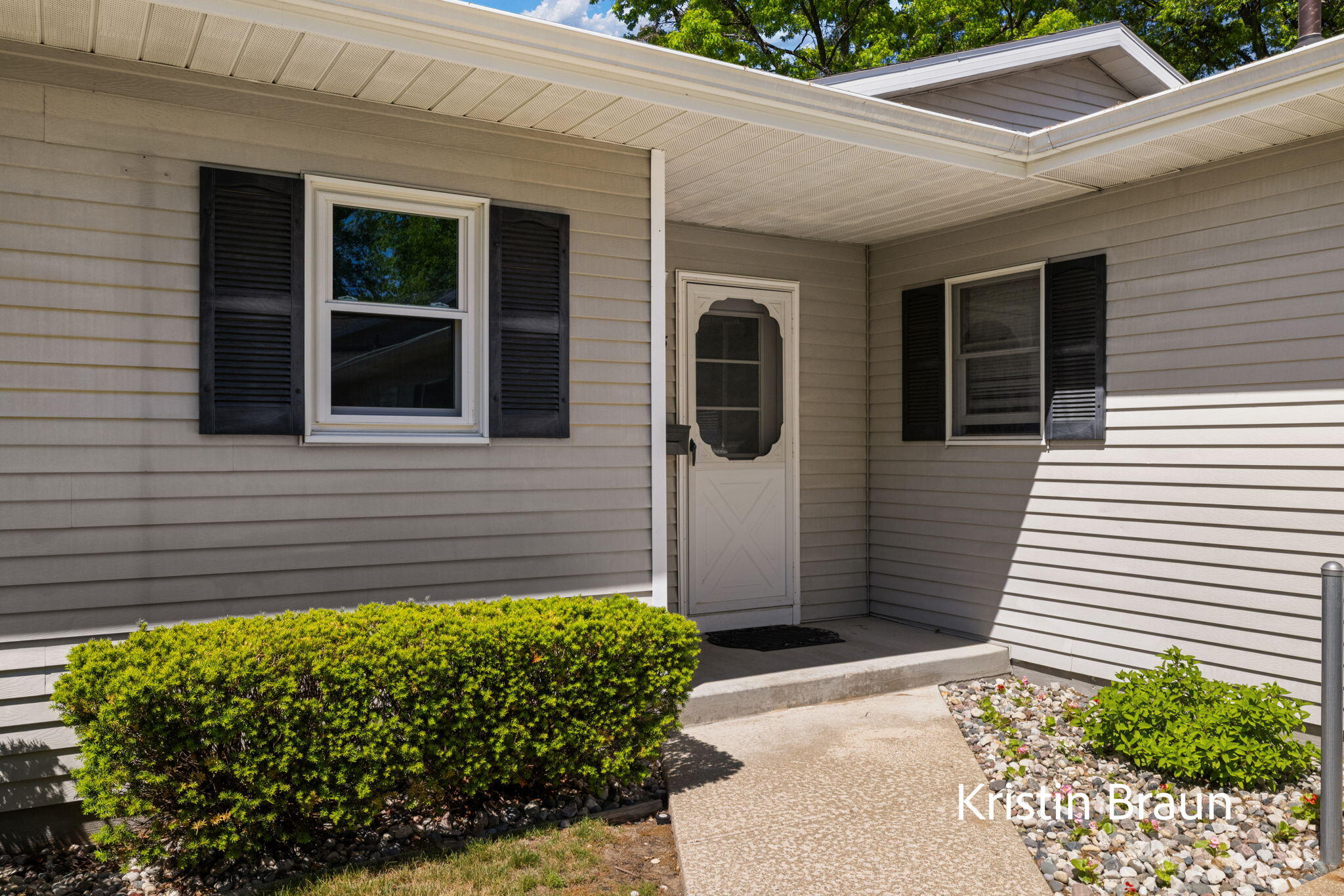 1075 Walnut Grove Drive 27