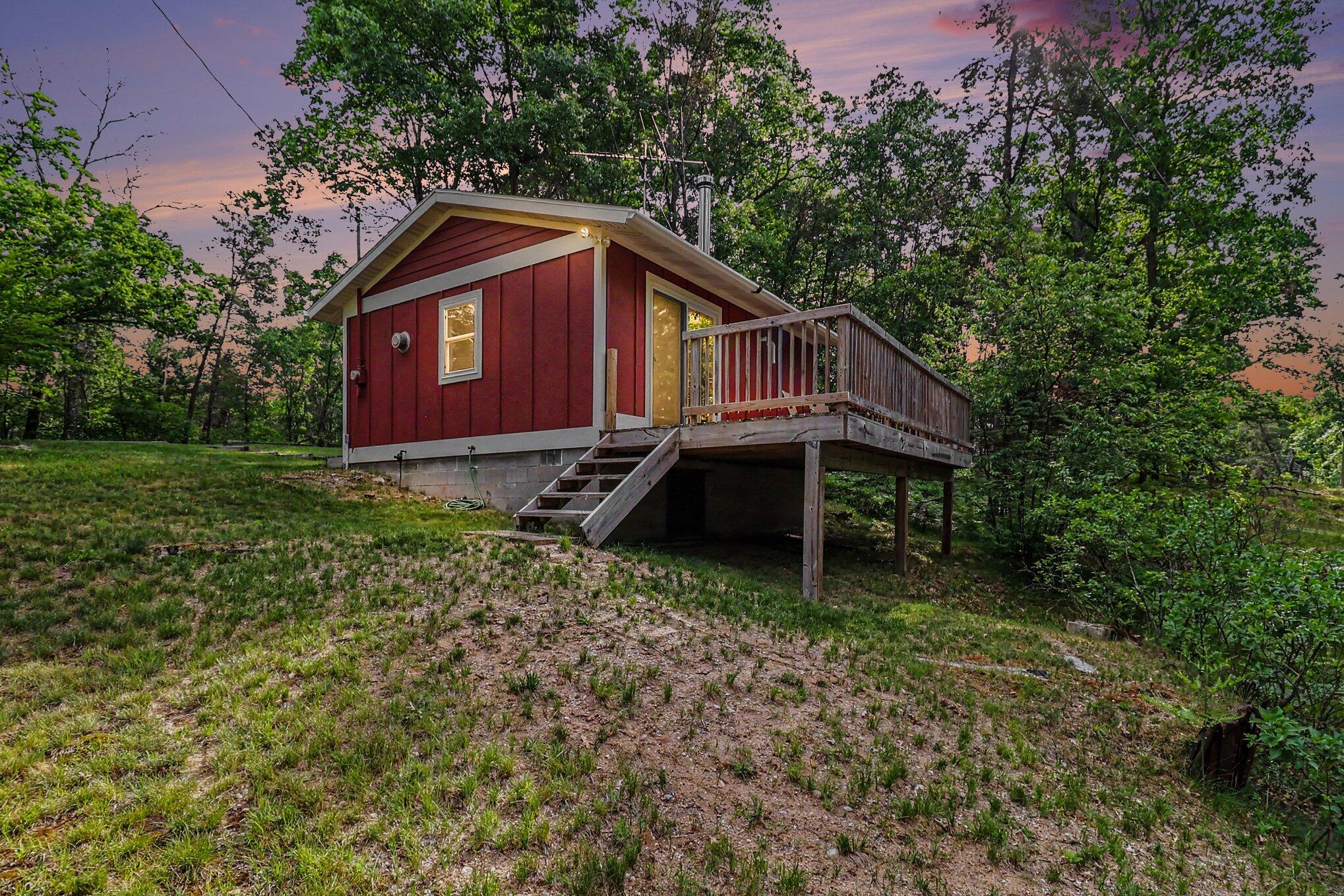 141 W 4 Mile Road