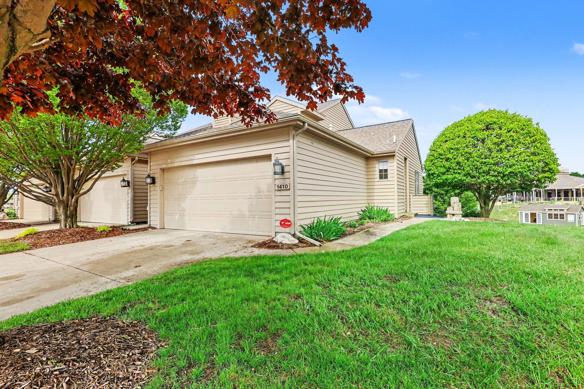 1410 E Harbour Towne Circle # 12