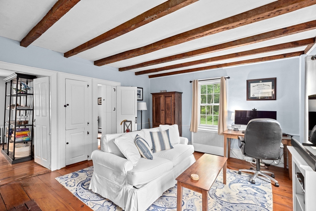 48 Old Oaken Bucket Road
