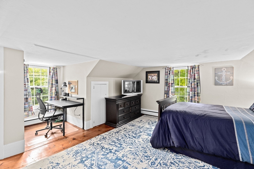 48 Old Oaken Bucket Road