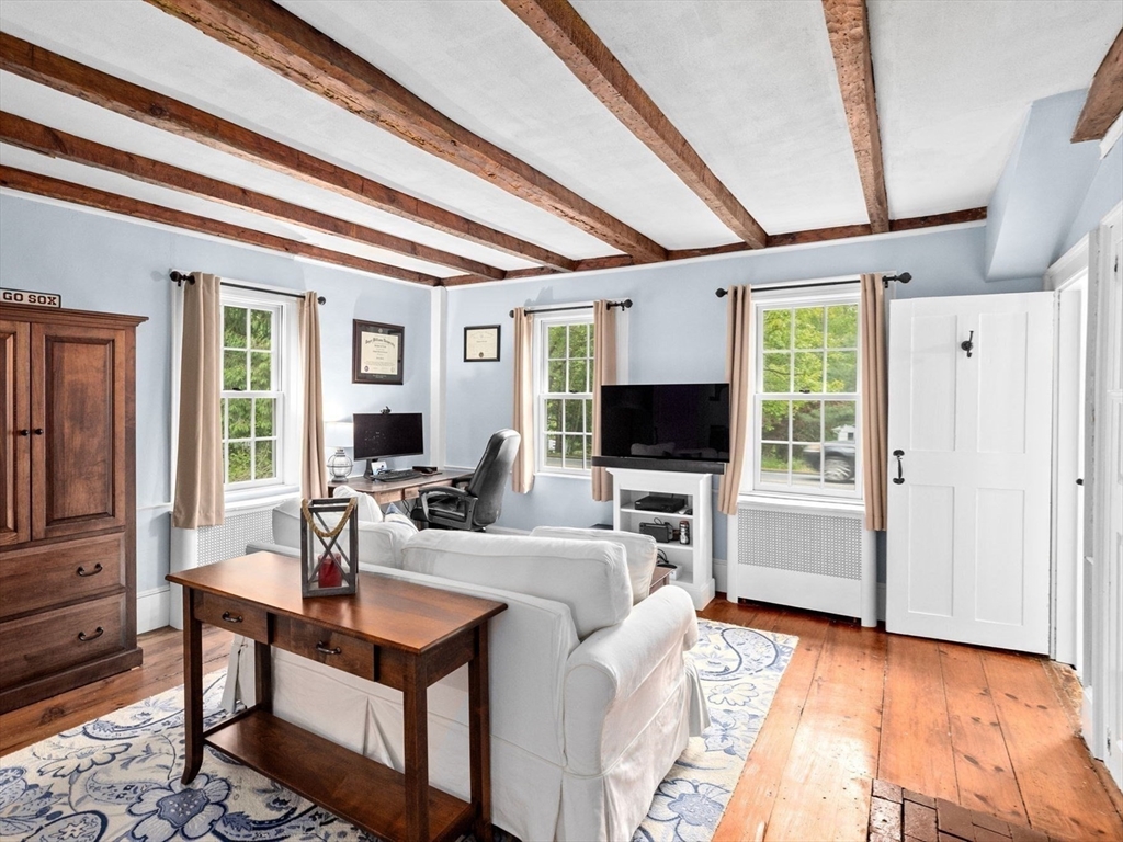 48 Old Oaken Bucket Road