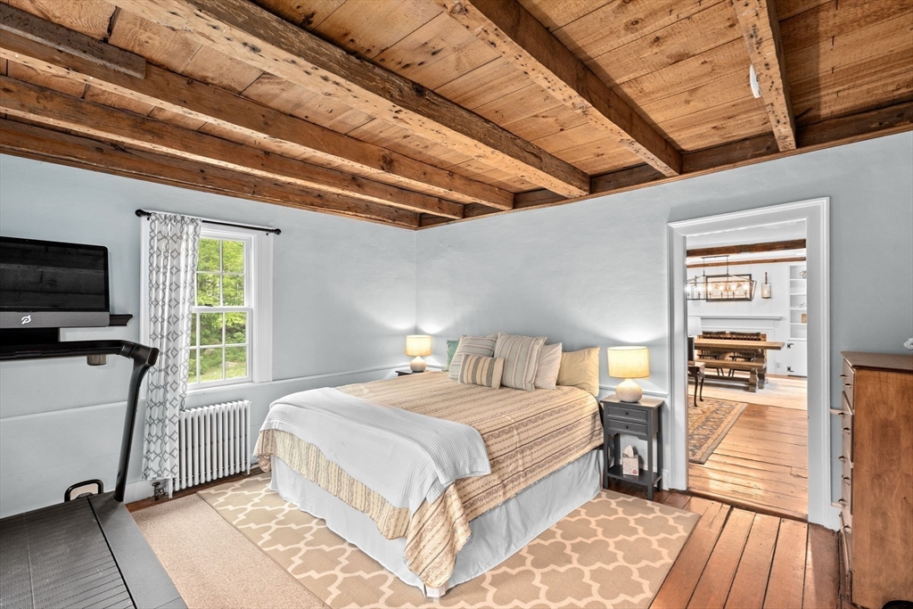 48 Old Oaken Bucket Road
